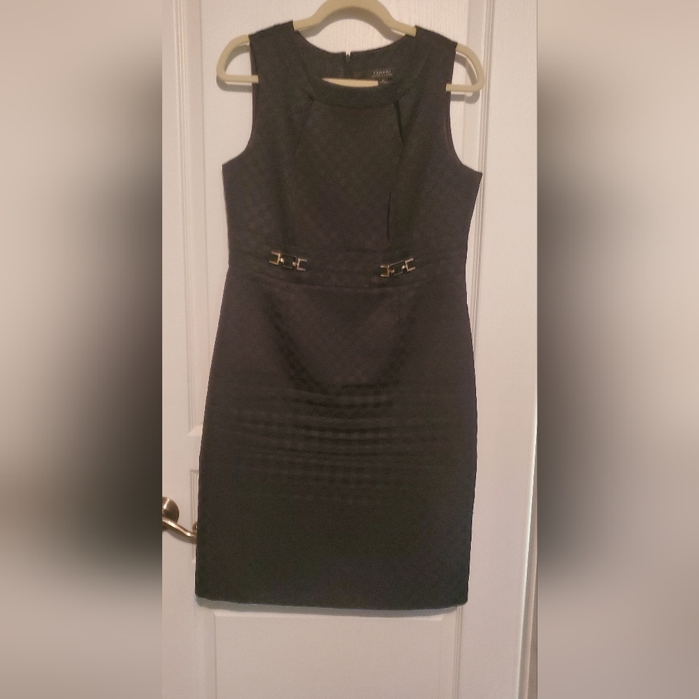 Dress - Picture 2 of 5